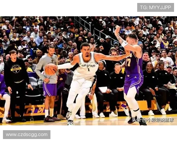 湖人德比战胜快船老鹰轻松击败奇才魔术客场复仇76人展现实力