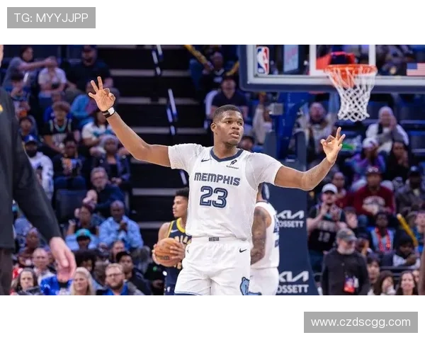 菜鸟理查德表现出色贡献15分科沃德助攻4次埃奇库姆抢下6个篮板